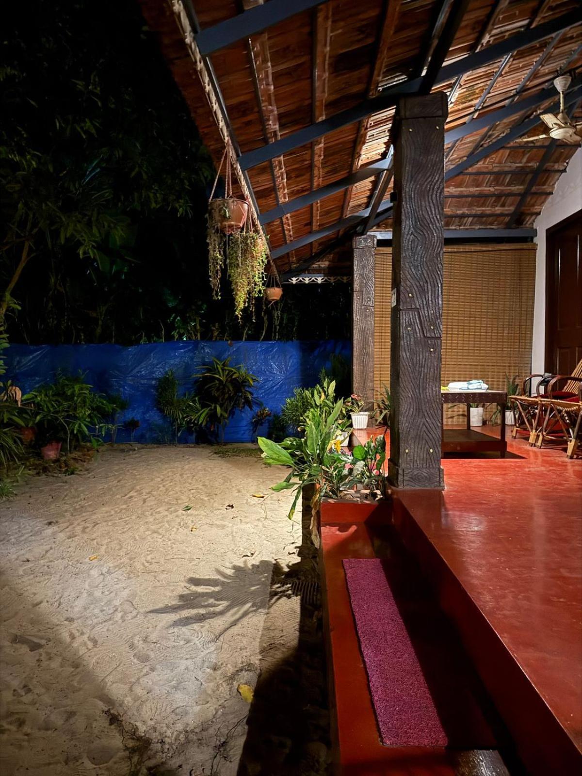 Marari Adonis Beach Villa Mararikulam Exteriör bild