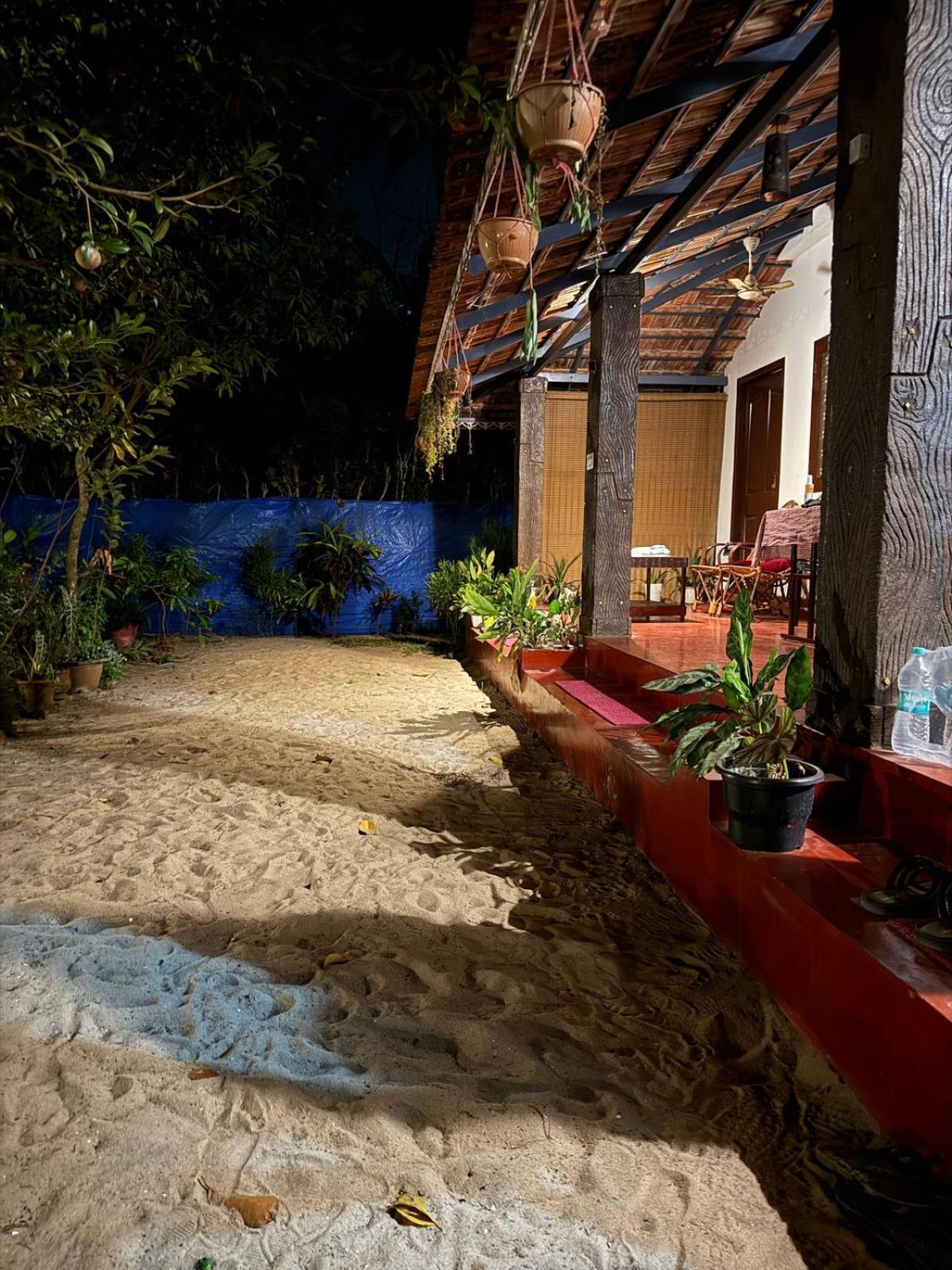 Marari Adonis Beach Villa Mararikulam Exteriör bild